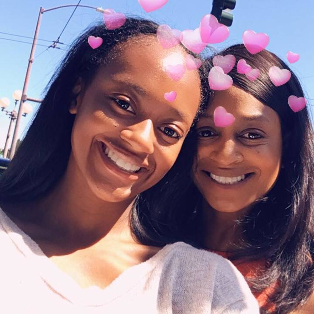 Meet your Posher, Anitra